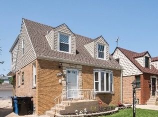 3034 N Oconto Ave, Chicago, IL