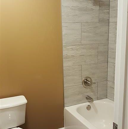 4th image of 565 Briarhurst Ct