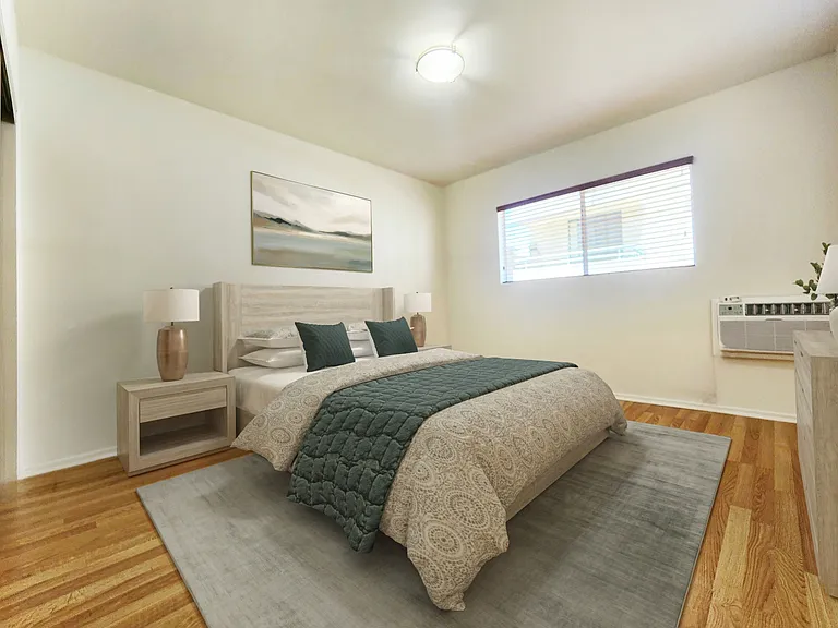 1850 Greenfield Ave #8 — Photo 11