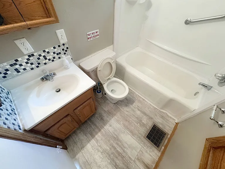 MY - 1106 Virginia Ave, Des Moines, IA 50315 — Photo 8