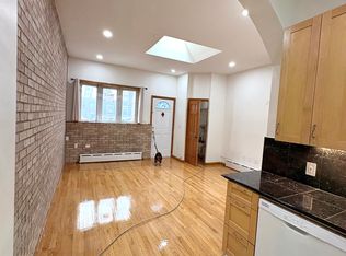 138 Frost St #A, Brooklyn, NY 11211