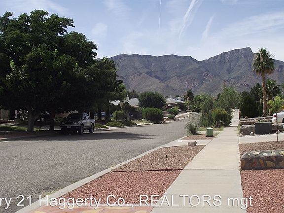 2nd image of 4365 Loma Hermosa Dr