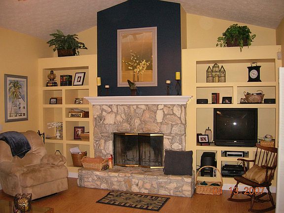 LR fireplace/built ins