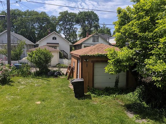 5th image of 5027 W Wilson Ave