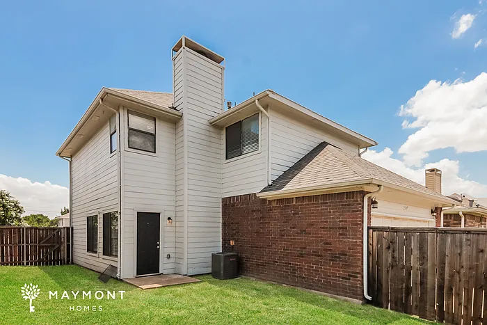 2509 Brooke Trl — Photo 12