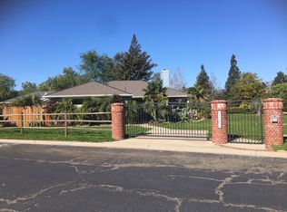 1163 Spring St, Oak View, CA 93022