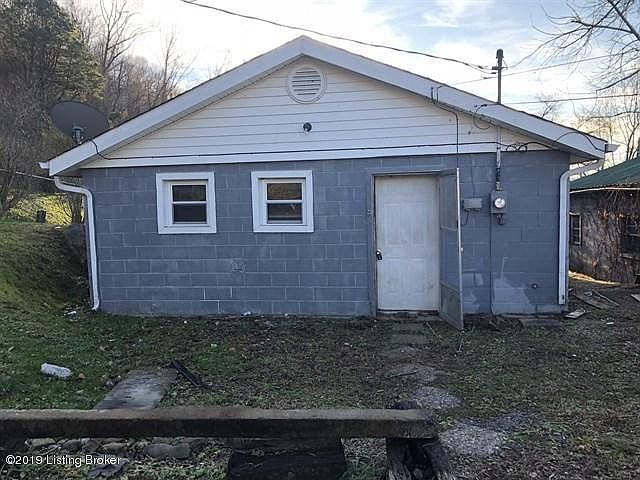 2nd image of 207 Stone Rd