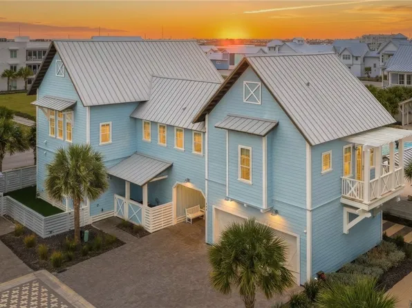 636 Kings Crown Ln, Port Aransas, TX 78373