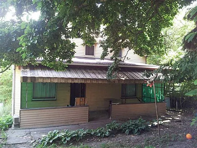 448 Hays Ave photo 1