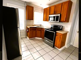 32 Belden St #A02, New London, CT 06320