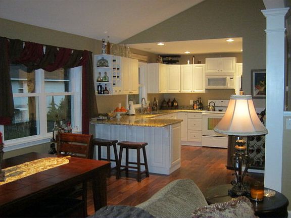 5th image of 601 Atlantic Dr