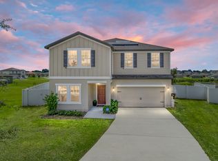 520 Blue Water Ct, Haines City, FL 33844