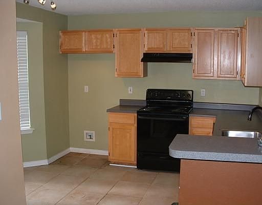 2nd image of 2724 Bayou Bleu Dr