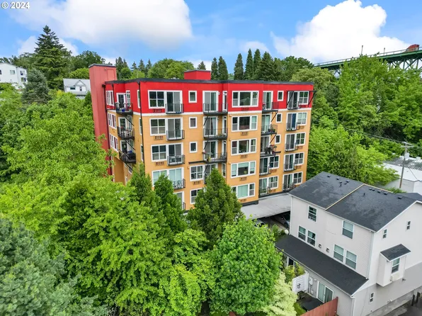 8712 N Decatur St Unit 404, Portland, OR 97203