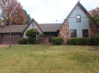 1022 Hunters Point Dr, Cordova, TN 38018
