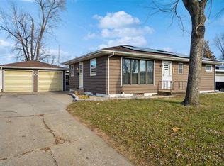 2990 12th Ave, Marion, IA 52302