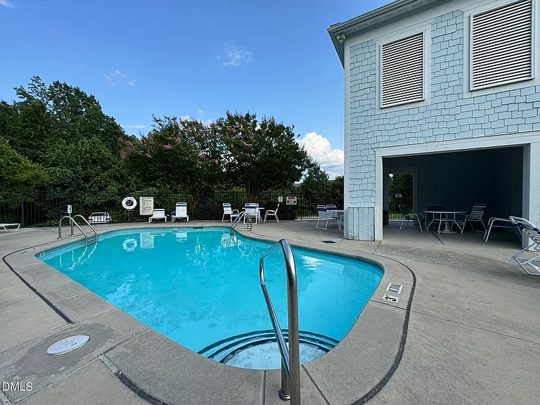 7750 Acc Blvd — Photo 30
