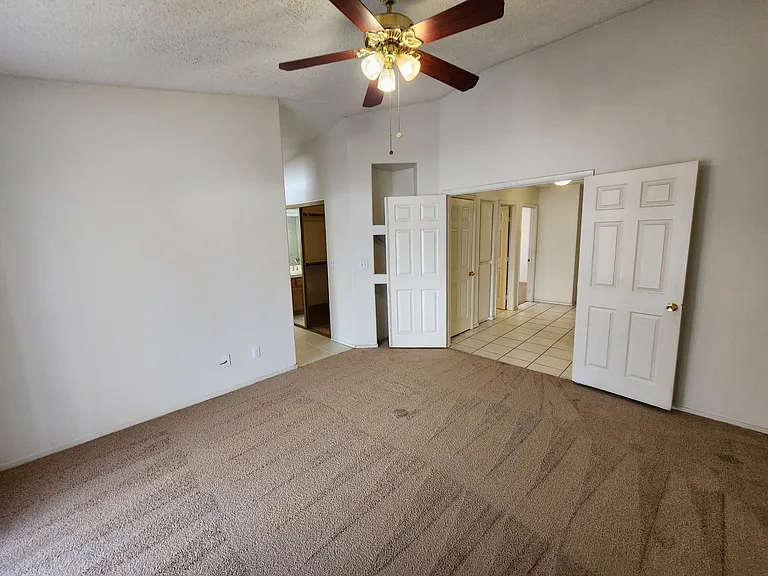 1720 Navarre Ln — Photo 21