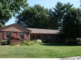 103 Oakmont Dr, Springfield, IL 62704