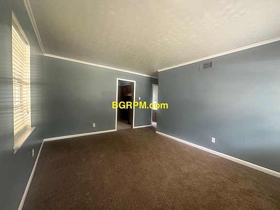 2nd image of 904 Brewer St