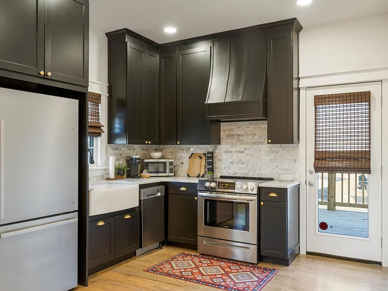 319 S Olympia Ave — Photo 18