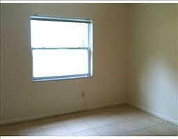 4th image of 1514 Jean St