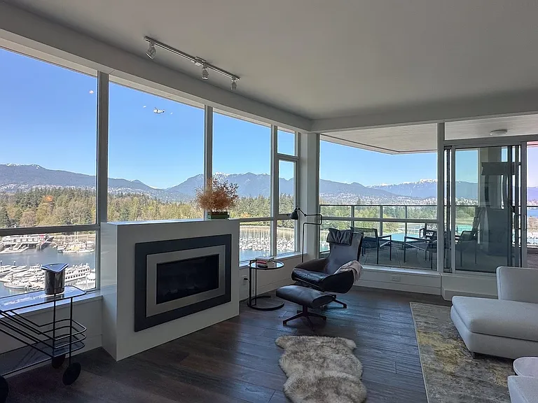 1777 Bayshore Dr #Penthouse 4 — Photo 5