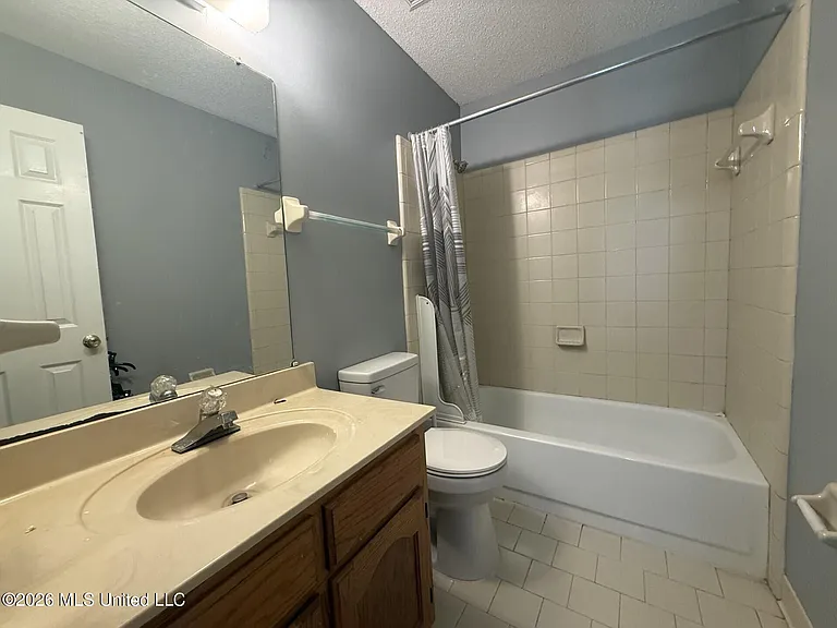 7090 Greenbriar Dr — Photo 18