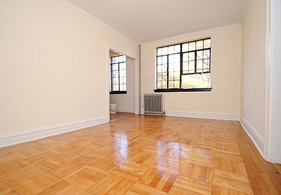 2nd image of 72 Barrow St APT 1B