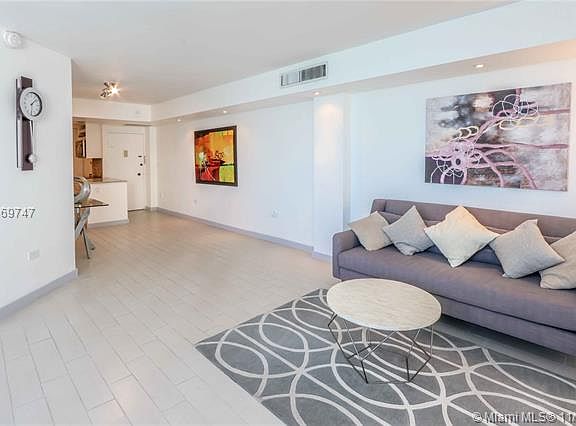 3rd image of 999 Brickell Bay Dr APT 1604