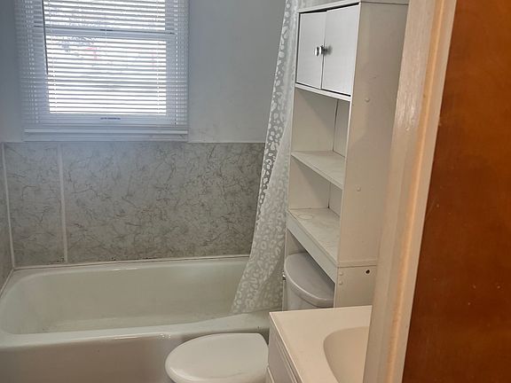 2nd image of 506 S Chapel St #1