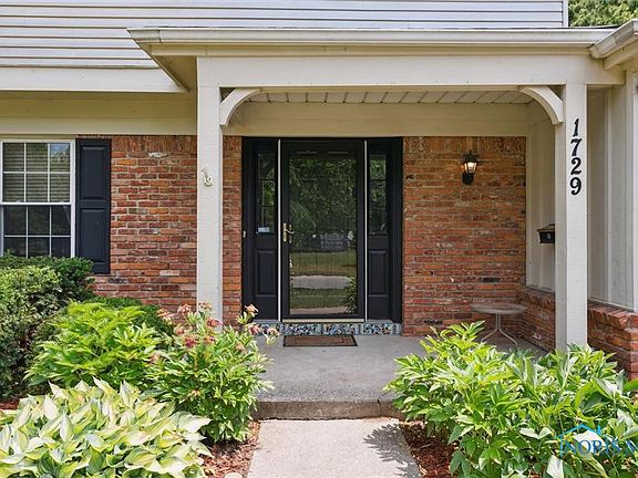 2nd image of 1729 Archwood Ln
