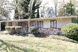 5th image of 2355 Holly Hill Ct SW