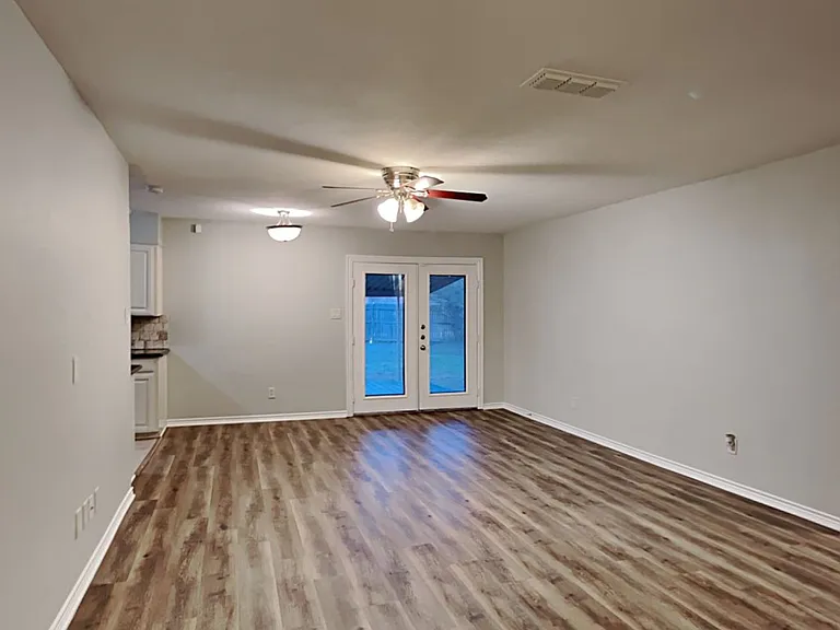 4108 Selene Dr — Photo 6