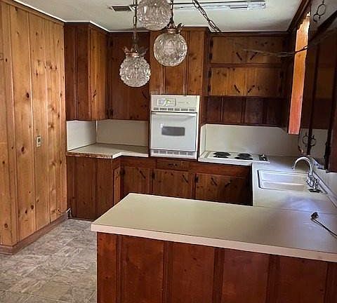 4th image of 2204 Homewood Dr