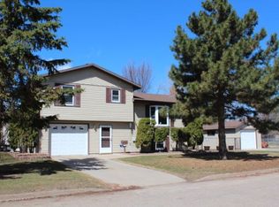 1003 8th Ave NE, Brainerd, MN 56401