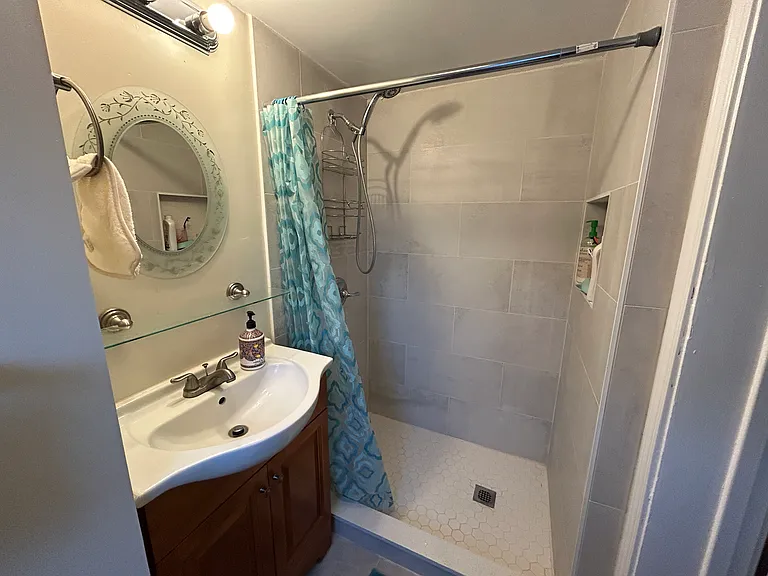 457 E 12th St #2 — Photo 5