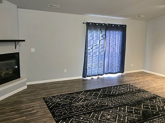 3rd image of 2990 Summerbrook Dr