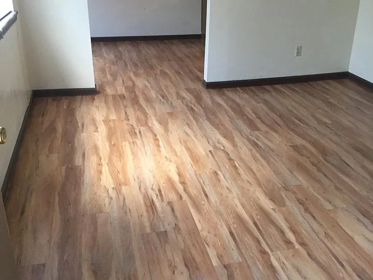 741 Pointe Ct #A — Photo 2