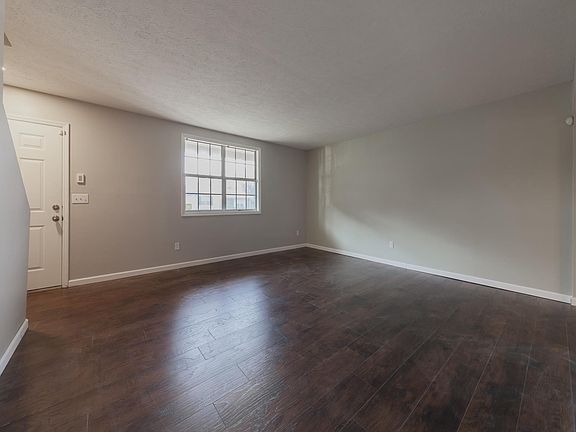 3rd image of 1292 Massman Dr
