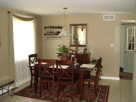 3rd image of 175 Burnside Dr