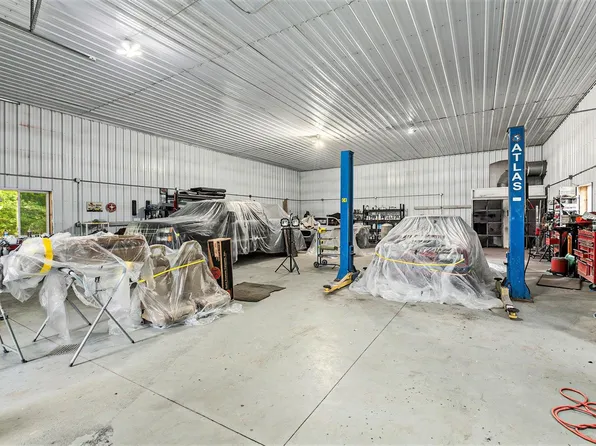 3600 Holiday Hills Dr, Traverse City, MI 49686