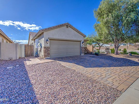 2nd image of 619 E Canyon Rock Road