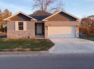 604 S Southgate St, Nixa, MO 65714