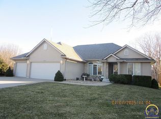 3700 SW Woodglen St, Topeka, KS 66610