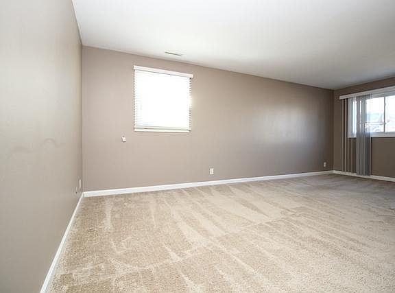 3rd image of 3101 Orchard St