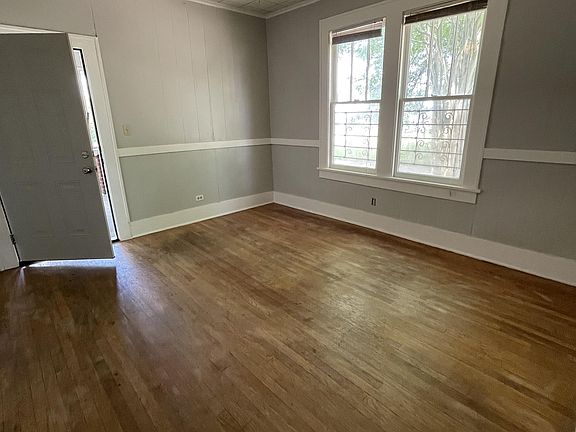 5th image of 301 Haynes St