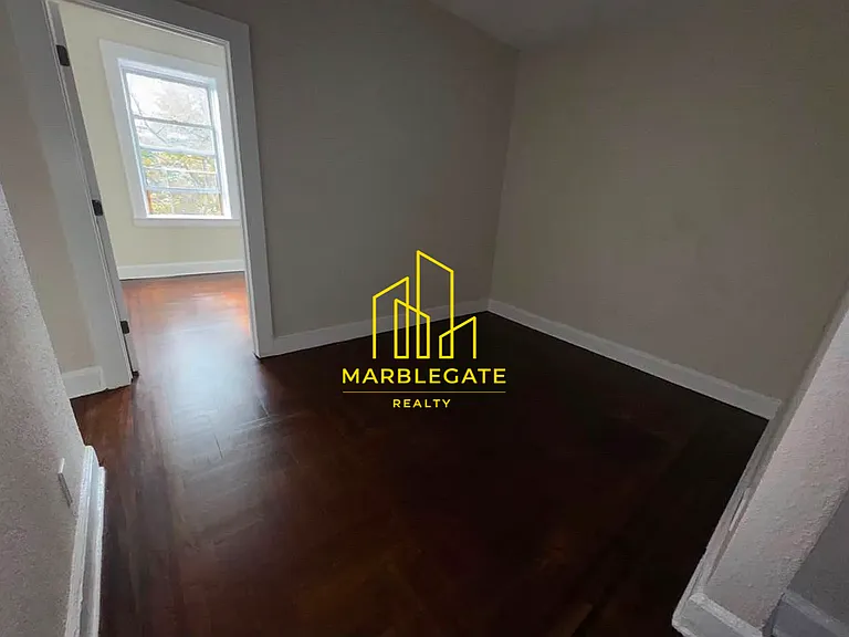 15 Goldsmith Ave #33 — Photo 3