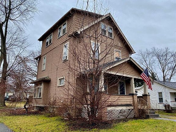 3rd image of 721 Cherry Ave