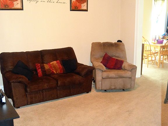 5th image of 888 Jessamine Ave E